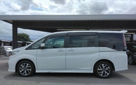 Honda Stepwgn IV, 2021 год, 1 870 000 рублей, 2 фотография