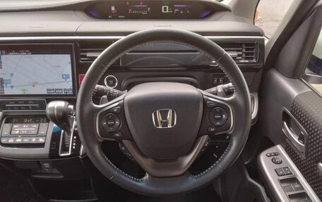 Honda Stepwgn IV, 2021 год, 1 870 000 рублей, 18 фотография