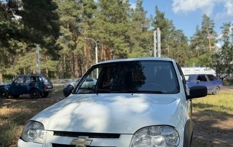 Chevrolet Niva I рестайлинг, 2014 год, 575 000 рублей, 3 фотография