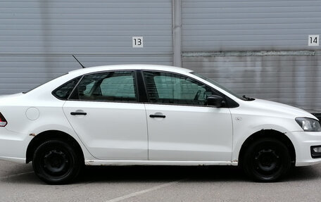 Volkswagen Polo VI (EU Market), 2015 год, 449 000 рублей, 4 фотография