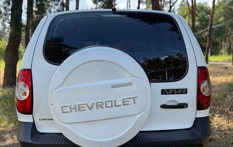 Chevrolet Niva I рестайлинг, 2014 год, 575 000 рублей, 6 фотография