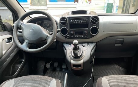 Peugeot Partner II рестайлинг 2, 2011 год, 580 000 рублей, 6 фотография