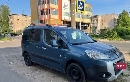 Peugeot Partner II рестайлинг 2, 2011 год, 580 000 рублей, 2 фотография