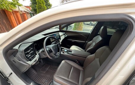 Lexus RX IV рестайлинг, 2023 год, 9 500 000 рублей, 6 фотография
