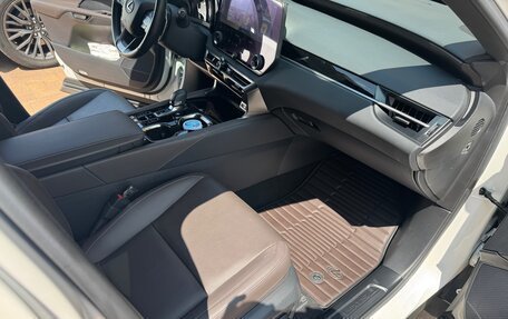 Lexus RX IV рестайлинг, 2023 год, 9 500 000 рублей, 18 фотография