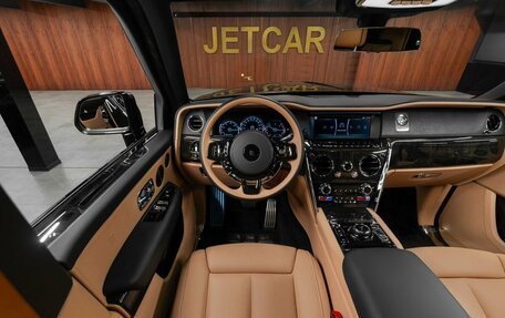 Rolls-Royce Cullinan, 2024 год, 54 167 000 рублей, 15 фотография