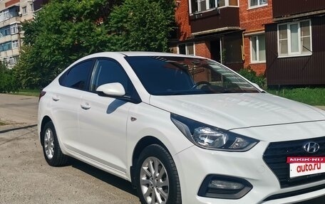 Hyundai Solaris II рестайлинг, 2017 год, 1 300 000 рублей, 3 фотография