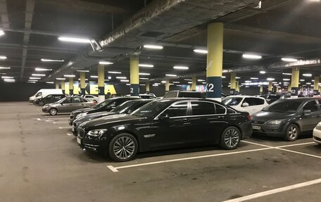 BMW 7 серия, 2014 год, 3 000 000 рублей, 2 фотография