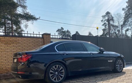 BMW 7 серия, 2014 год, 3 000 000 рублей, 3 фотография