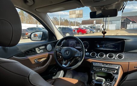 Mercedes-Benz E-Класс, 2018 год, 3 800 000 рублей, 8 фотография