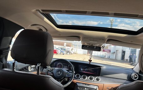 Mercedes-Benz E-Класс, 2018 год, 3 800 000 рублей, 9 фотография
