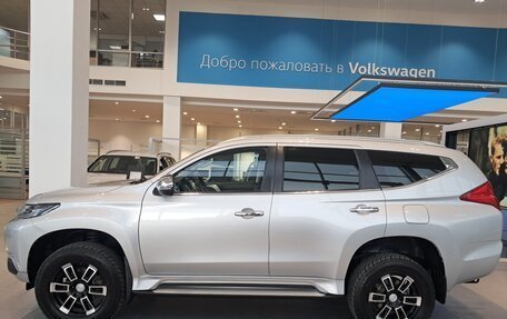 Mitsubishi Pajero Sport III рестайлинг, 2018 год, 2 732 000 рублей, 8 фотография