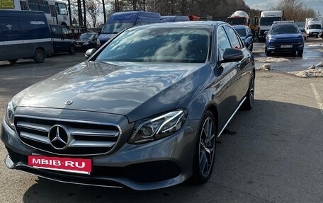Mercedes-Benz E-Класс, 2018 год, 3 800 000 рублей, 14 фотография