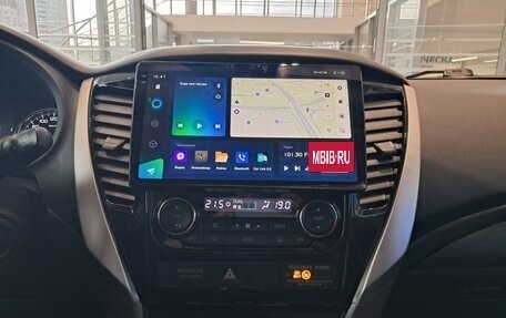 Mitsubishi Pajero Sport III рестайлинг, 2018 год, 2 732 000 рублей, 15 фотография