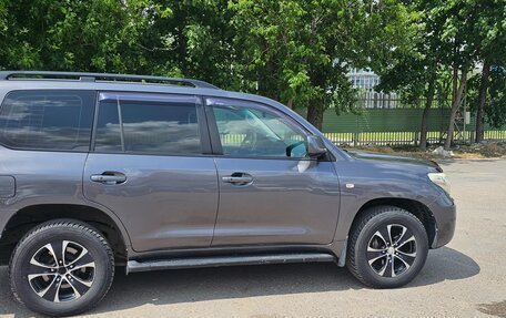 Toyota Land Cruiser 200, 2009 год, 2 560 000 рублей, 5 фотография