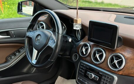 Mercedes-Benz GLA, 2014 год, 1 750 000 рублей, 2 фотография
