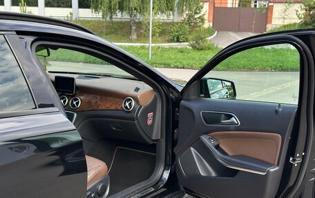 Mercedes-Benz GLA, 2014 год, 1 750 000 рублей, 10 фотография