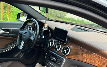 Mercedes-Benz GLA, 2014 год, 1 750 000 рублей, 12 фотография