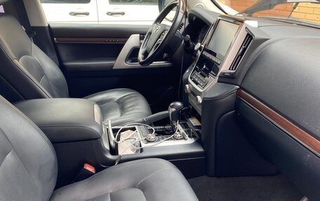 Toyota Land Cruiser 200, 2018 год, 8 000 000 рублей, 8 фотография