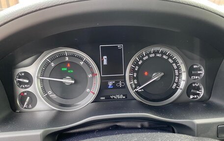 Toyota Land Cruiser 200, 2018 год, 8 000 000 рублей, 17 фотография