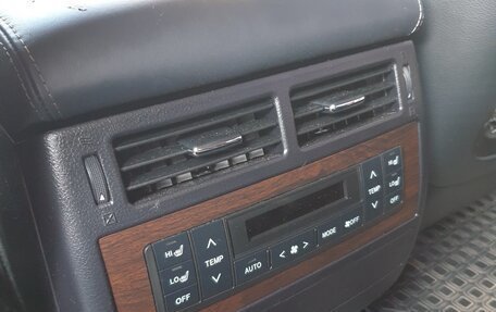 Toyota Land Cruiser 200, 2018 год, 8 000 000 рублей, 16 фотография