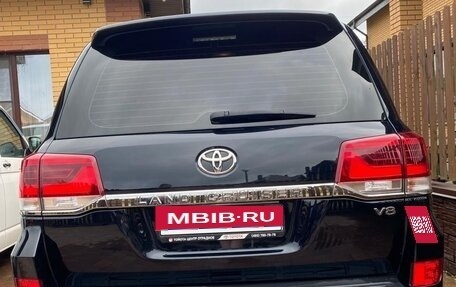 Toyota Land Cruiser 200, 2018 год, 8 000 000 рублей, 2 фотография