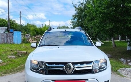 Renault Duster I рестайлинг, 2017 год, 1 040 000 рублей, 3 фотография