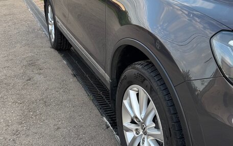 Volkswagen Touareg III, 2012 год, 2 470 000 рублей, 3 фотография