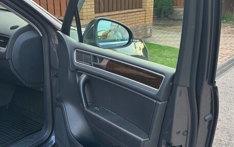 Volkswagen Touareg III, 2012 год, 2 470 000 рублей, 11 фотография