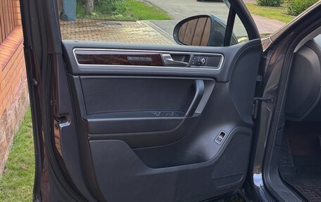 Volkswagen Touareg III, 2012 год, 2 470 000 рублей, 7 фотография