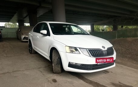 Skoda Octavia, 2018 год, 1 100 000 рублей, 3 фотография
