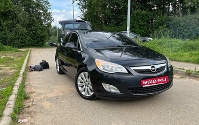 Opel Astra J, 2010 год, 780 000 рублей, 1 фотография
