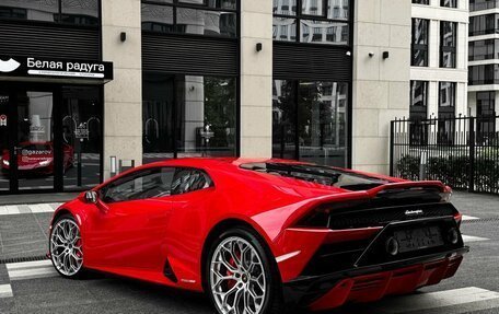 Lamborghini Huracán, 2022 год, 29 990 000 рублей, 9 фотография
