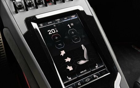 Lamborghini Huracán, 2022 год, 29 990 000 рублей, 24 фотография