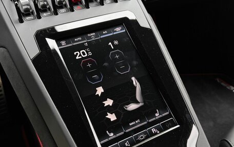 Lamborghini Huracán, 2022 год, 29 990 000 рублей, 25 фотография