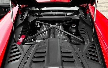 Lamborghini Huracán, 2022 год, 29 990 000 рублей, 13 фотография