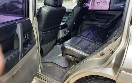 Mitsubishi Pajero III рестайлинг, 2002 год, 850 000 рублей, 8 фотография