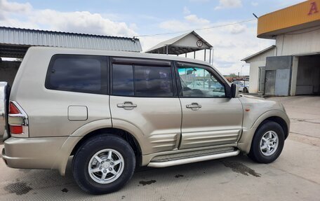 Mitsubishi Pajero III рестайлинг, 2002 год, 850 000 рублей, 15 фотография