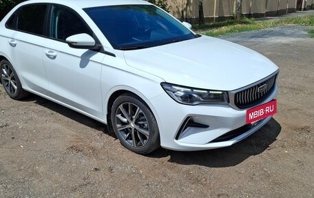Geely Emgrand, 2024 год, 2 100 000 рублей, 3 фотография