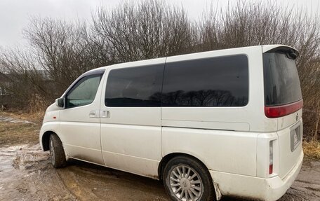 Nissan Elgrand III, 2002 год, 1 150 000 рублей, 4 фотография