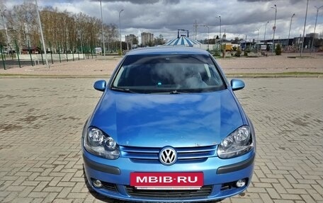 Volkswagen Golf V, 2003 год, 289 000 рублей, 2 фотография