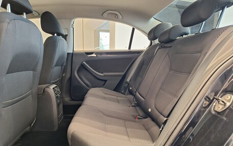 Volkswagen Jetta VI, 2011 год, 849 000 рублей, 14 фотография