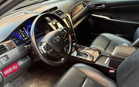 Toyota Camry, 2017 год, 2 200 000 рублей, 5 фотография
