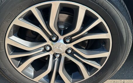 Mitsubishi Outlander III рестайлинг 3, 2016 год, 2 800 000 рублей, 7 фотография
