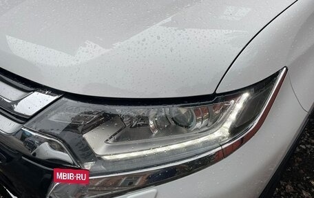Mitsubishi Outlander III рестайлинг 3, 2016 год, 2 800 000 рублей, 15 фотография