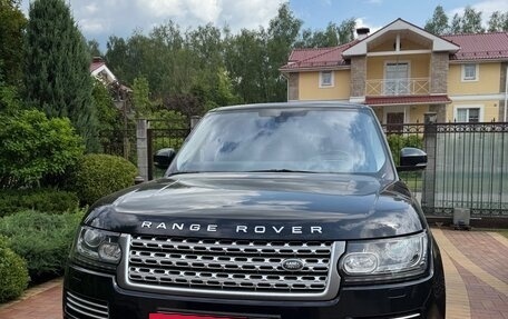 Land Rover Range Rover IV рестайлинг, 2015 год, 3 550 000 рублей, 4 фотография