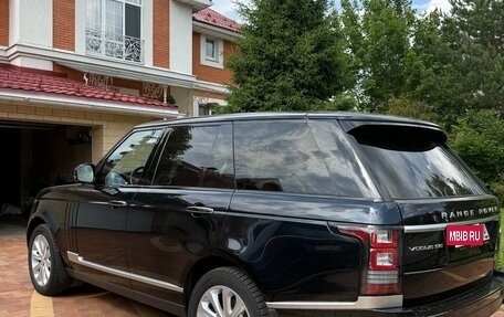 Land Rover Range Rover IV рестайлинг, 2015 год, 3 550 000 рублей, 3 фотография