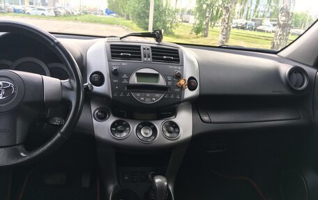 Toyota RAV4, 2006 год, 1 300 000 рублей, 5 фотография