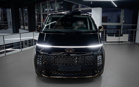 Hyundai Staria, 2022 год, 3 390 000 рублей, 2 фотография