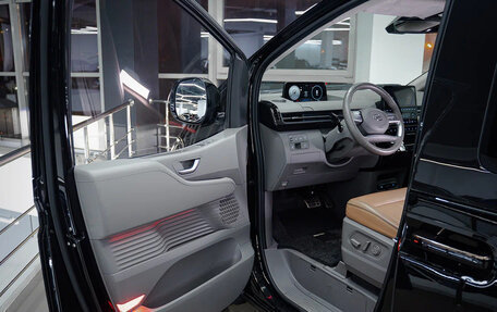 Hyundai Staria, 2022 год, 3 390 000 рублей, 13 фотография